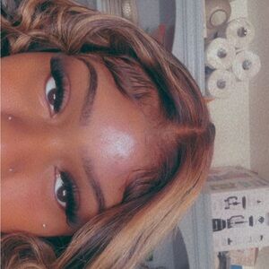 Meet your Posher, Niecey